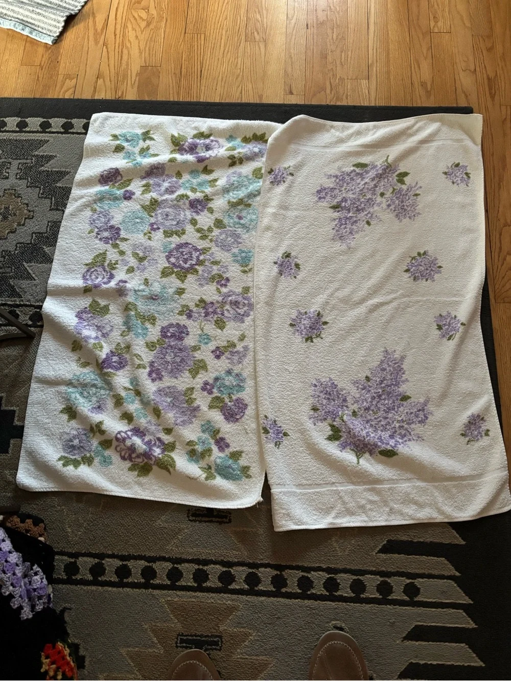 Floral Bath Towel Set in Lavender and White